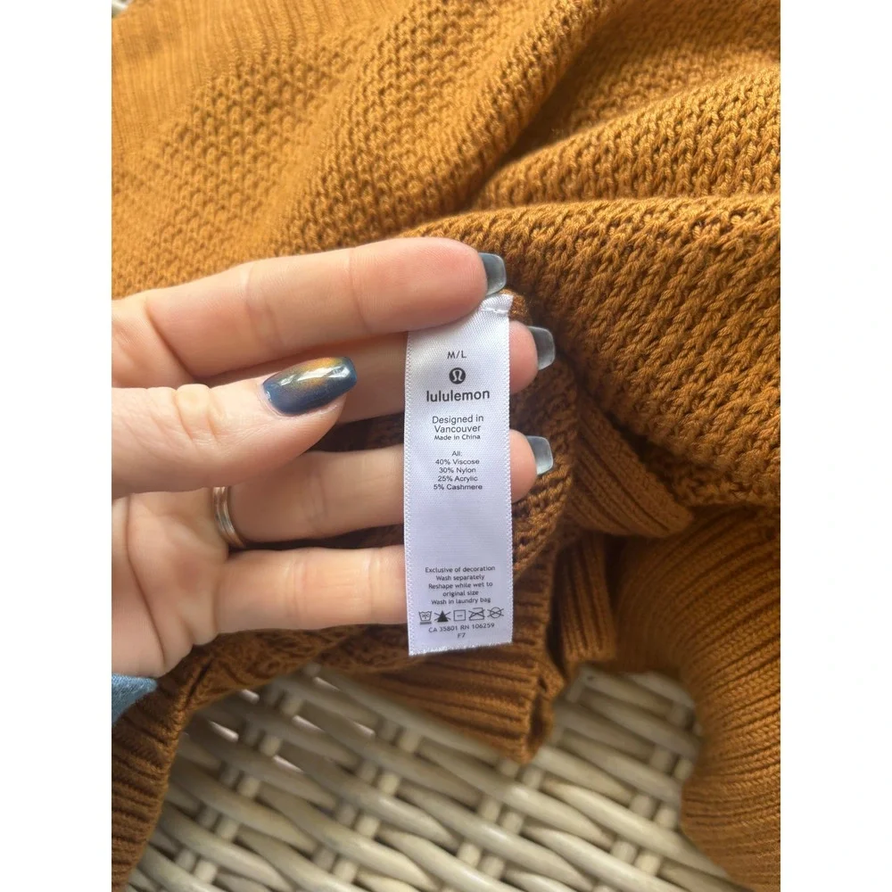 Lululemon Softer‎ Still Cashmere Blend Wrap Zip Sweater M/L athleisure layered